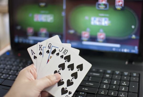 Bangladesh user reviewing Teen Patti details on 33bd apk mobile screen